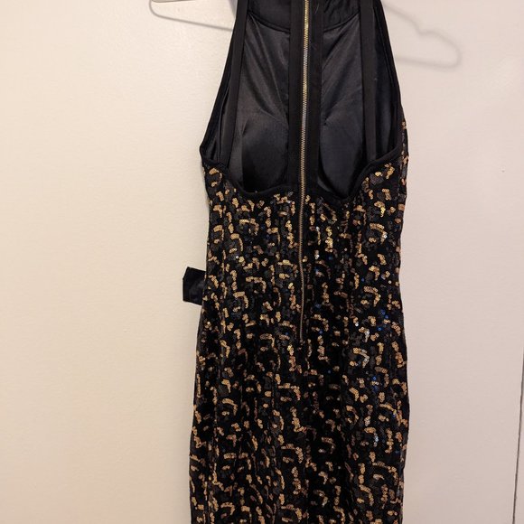 A'GACI Black/Gold Sequin Front Peephole Mini Dress - Picture 3 of 9